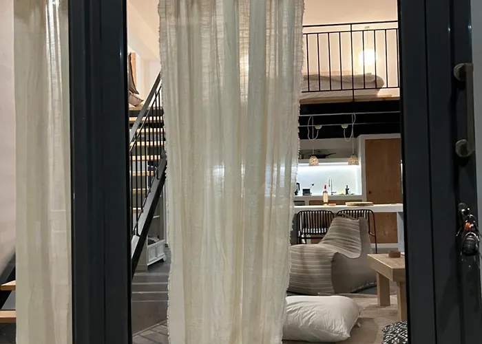 Evas Urban Loft 1 Close To Pythagoreio Lägenhet Potokáki