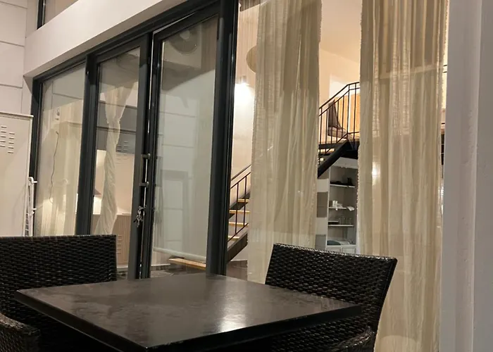 Evas Urban Loft 1 Close To Pythagoreio Lägenhet Potokáki