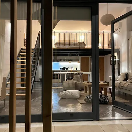 アパート Evas Urban Loft 1 Close To Pythagoreio