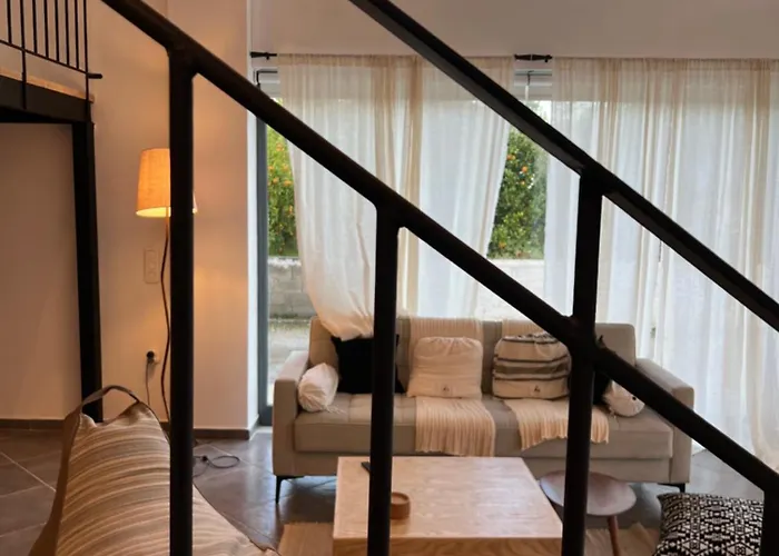 Apartment Evas Urban Loft 1 Close To Pythagoreio