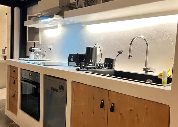 Evas Urban Loft 1 Close To Pythagoreio Apartment